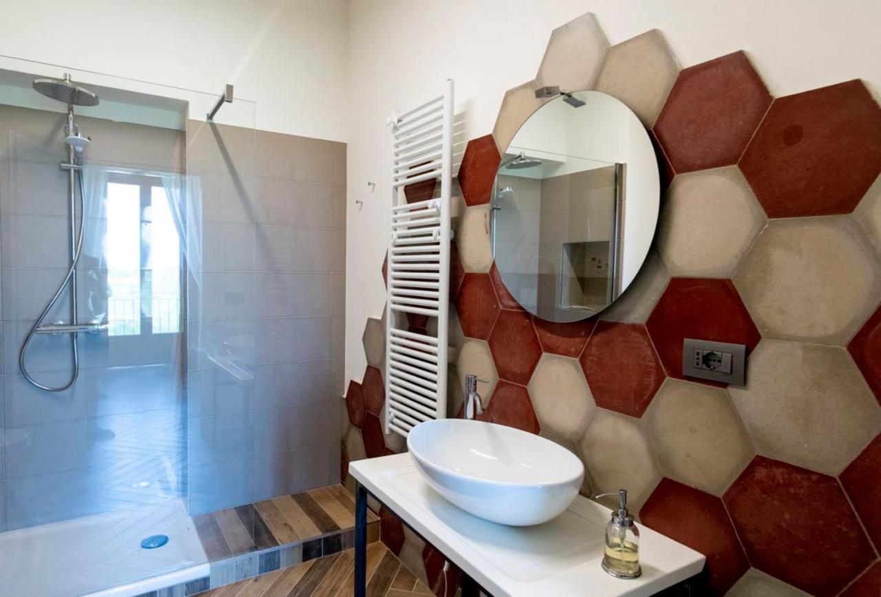Le Vecchie Persiane - Bed & Breakfast Diano dʼAlba Εξωτερικό φωτογραφία